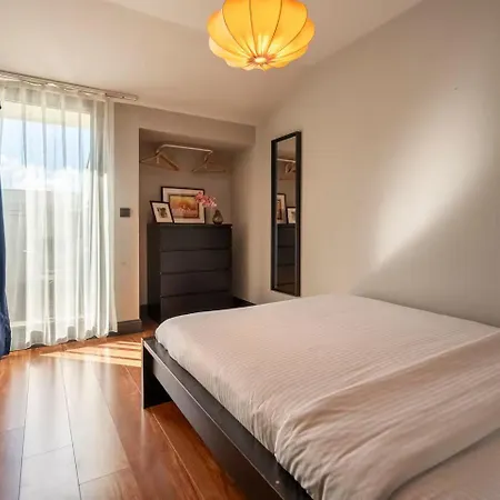 アパートホテル Ultra Lux 2 Bedroom Taksim