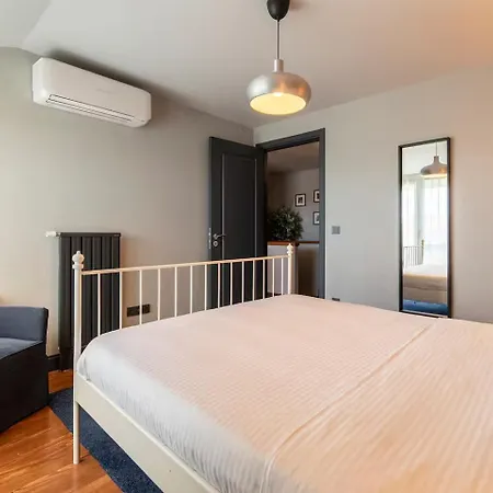 アパートホテル Ultra Lux 2 Bedroom Taksim *