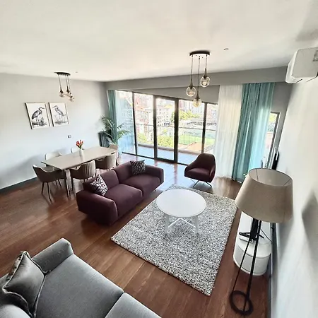 Ultra Lux 2 Bedroom Taksim Aparthotel Istanboel